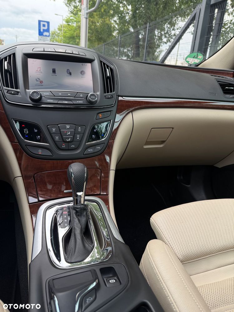 Opel Insignia 2.0 Turbo 4x4 Sport - 28