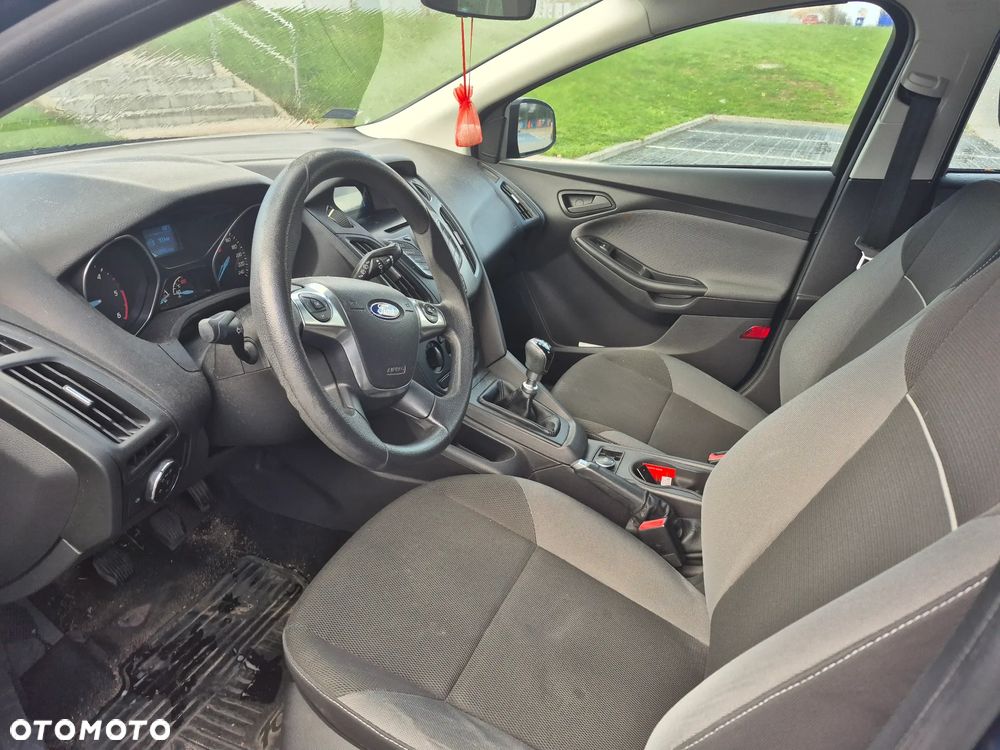 Ford Focus - 10