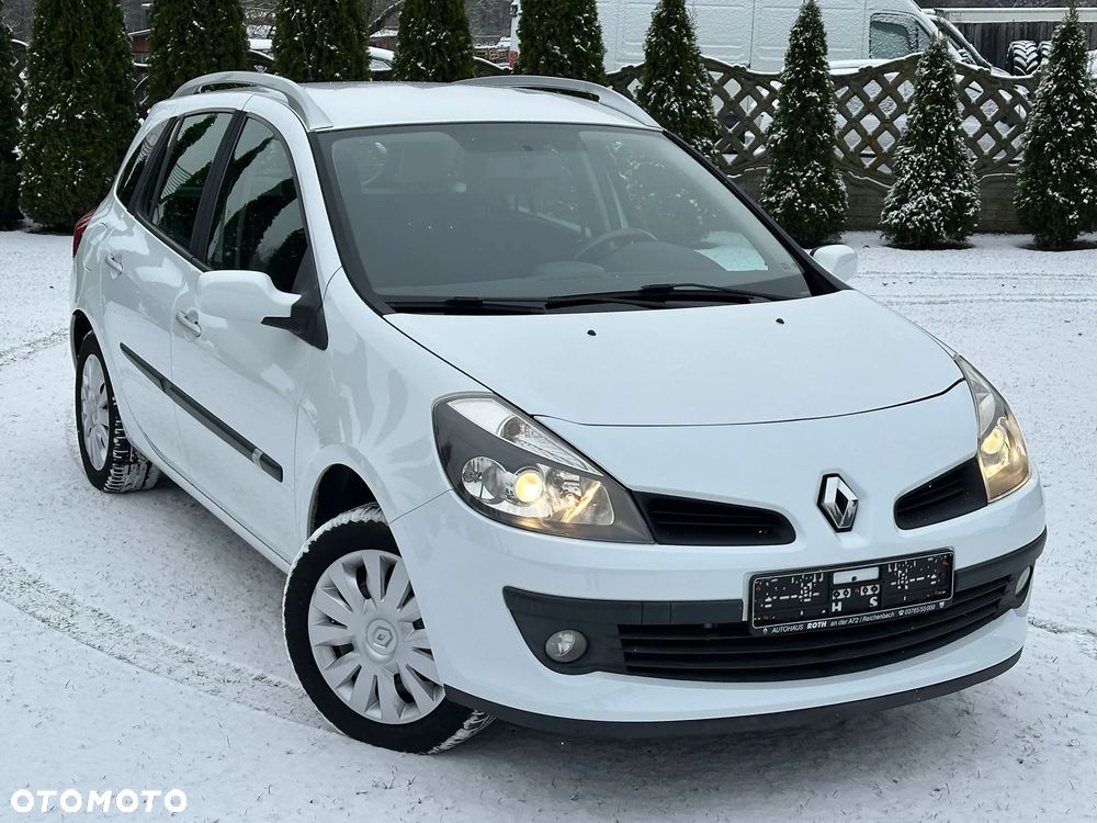Renault Clio 1.2 16V Campus - 1