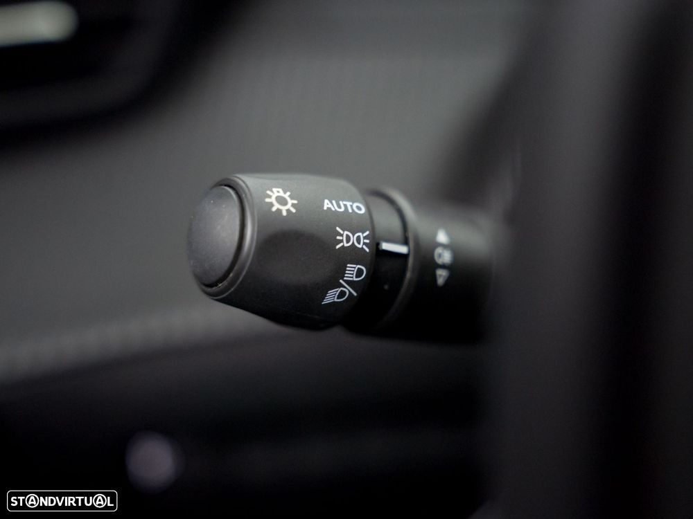 Peugeot 2008 1.2 PureTech Style - 20