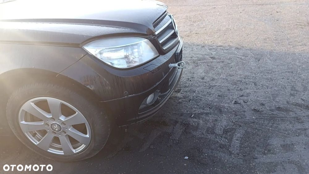 35535 mercedes w204 2010r 2.2 CDI 651.911 170 km na części skrzynia 722646 lakier 197 - 20