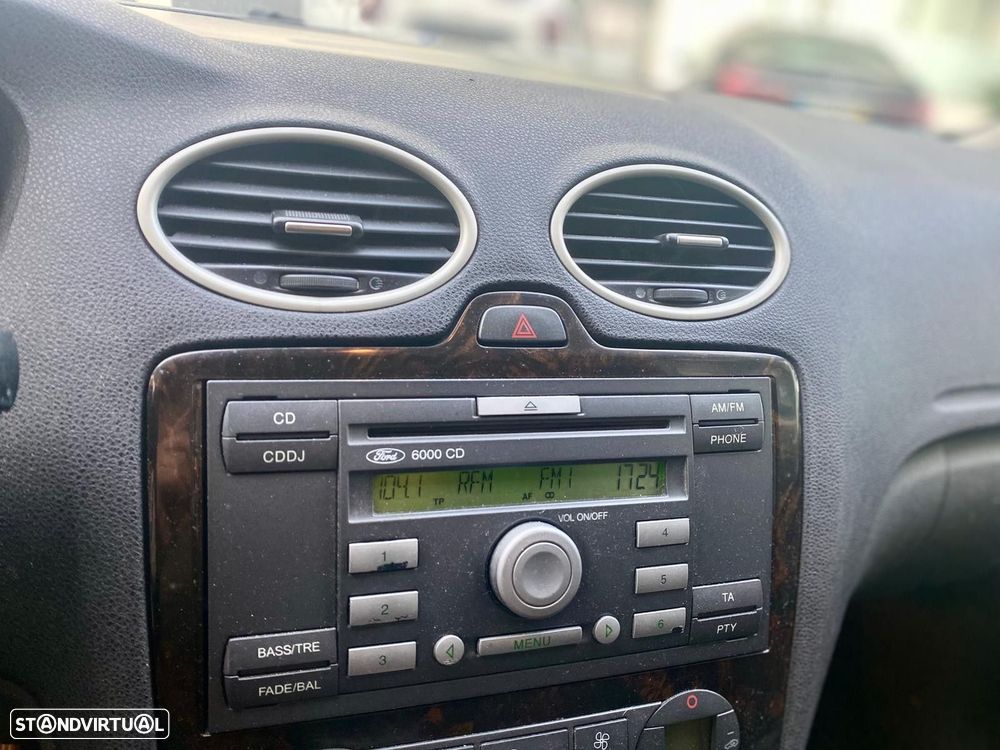 Ford Focus SW 1.6 TDCi Ambiente - 14