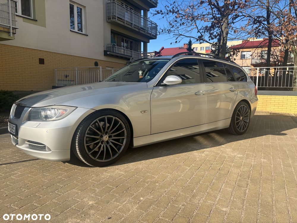 BMW Seria 3 325d DPF - 1