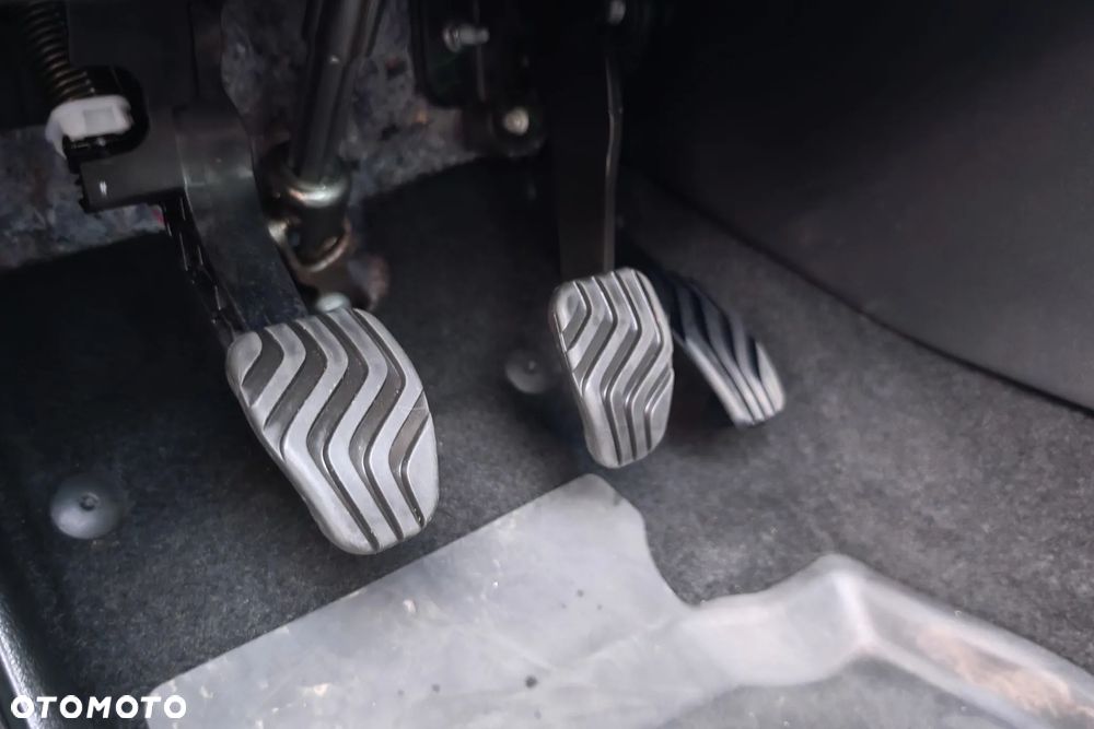 Renault Clio 1.0 TCe Evolution - 18