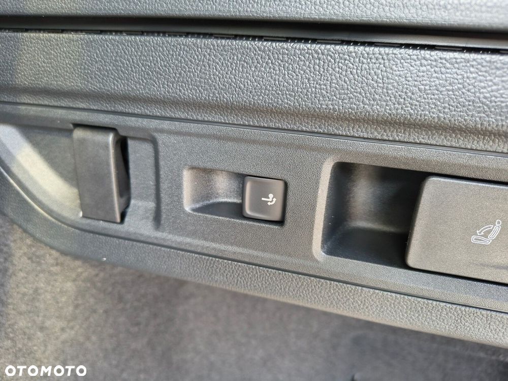 Skoda Superb 2.0 TDI SCR 4x4 L&K DSG - 14