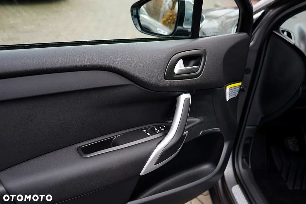 DS Automobiles DS 4 - 10