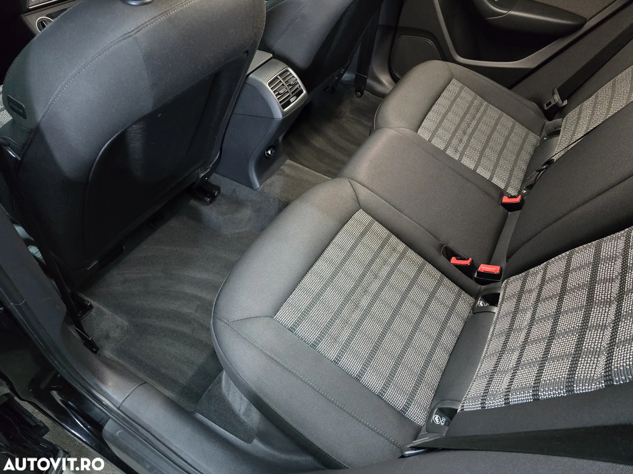 Audi Q3 2.0 TDI - 8
