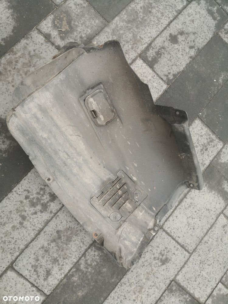 Nadkole przednie prawe BMW e90 e91 - 3