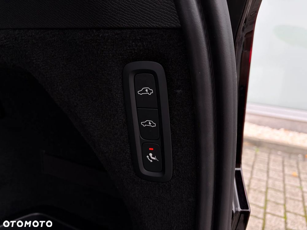 Volvo XC 90 - 10