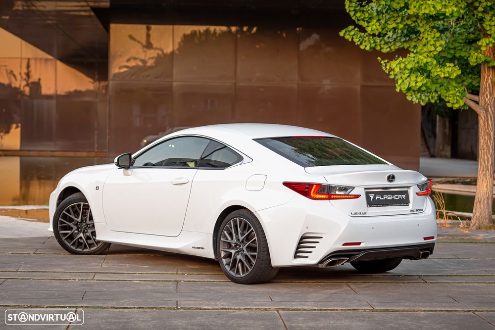 Lexus RC 300h F Sport+ - 18