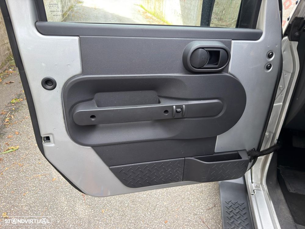 Jeep Wrangler Unlimited 2.8 CRD MTX Sahara - 15