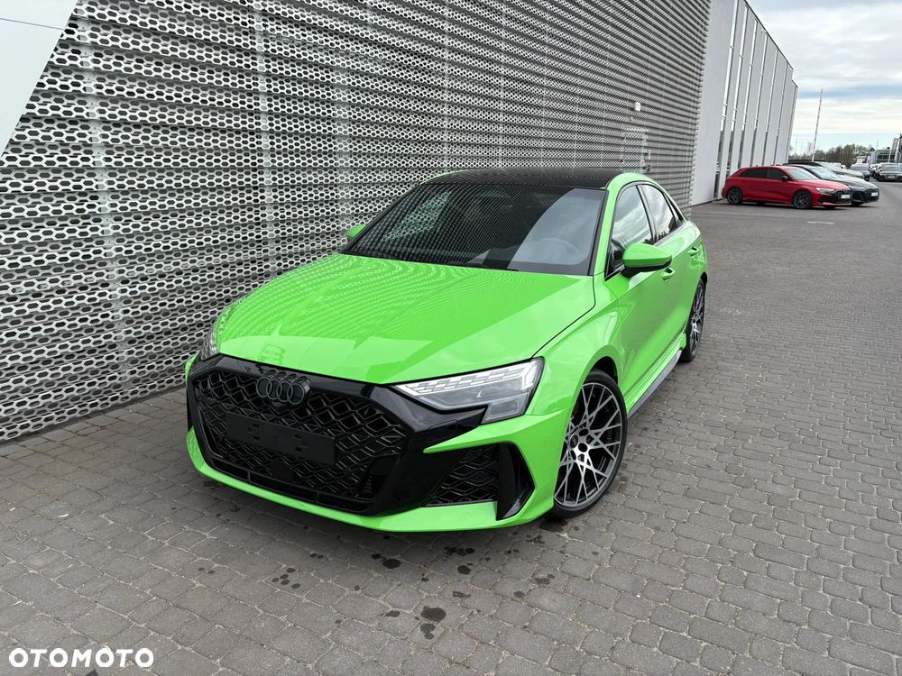 Audi RS3 Limousine - 2