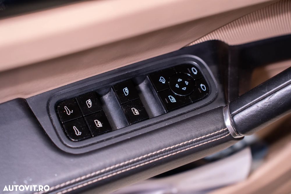 Porsche Cayenne Tiptronic S - 22