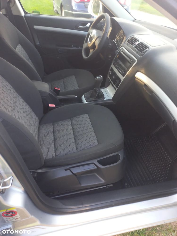 Skoda Octavia 1.6 TDI Active - 9