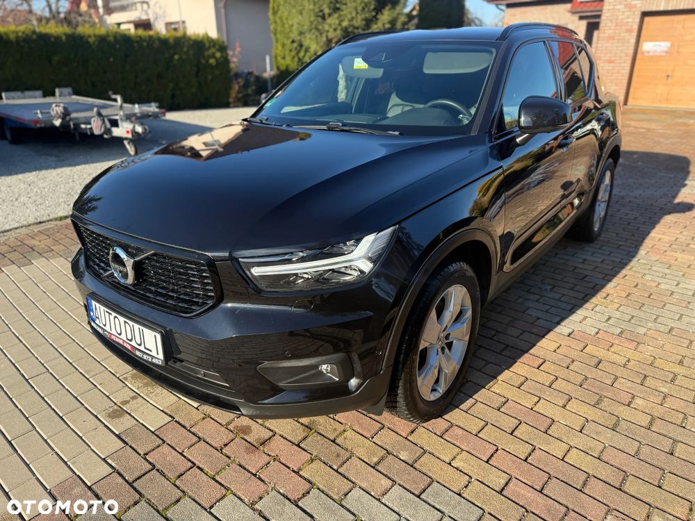 Volvo XC 40 B4 B R-Design
