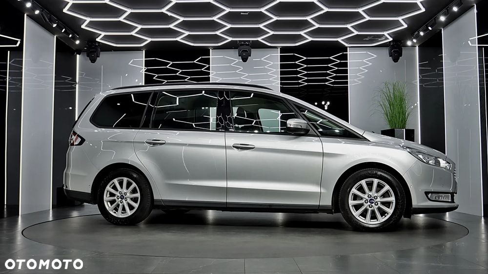 Ford Galaxy - 10
