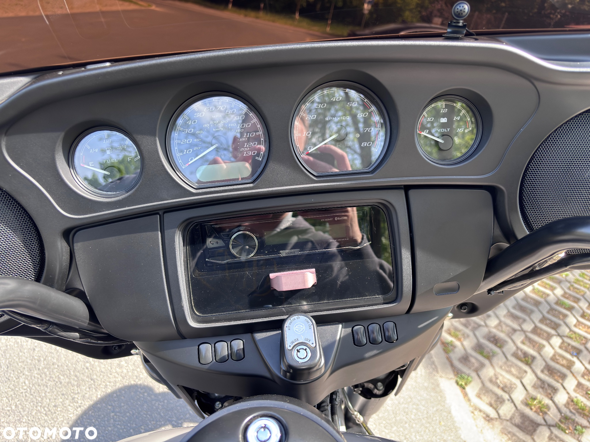 Harley-Davidson FLHS Electra Glide - 16