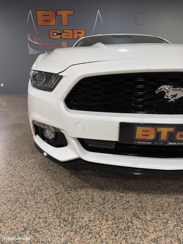 Ford Mustang 2.3i EcoBoost - 23