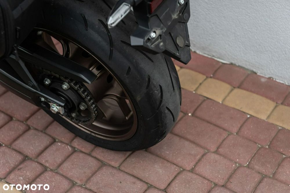 Honda CB - 9