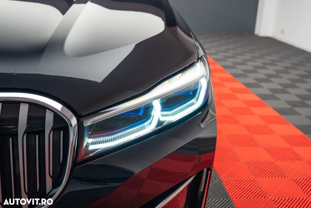 BMW Seria 7 740d xDrive MHEV - 37