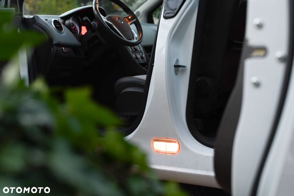 Opel Meriva - 24