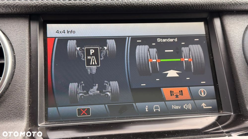 Land Rover Discovery 3.0 TD V6 HSE - 16