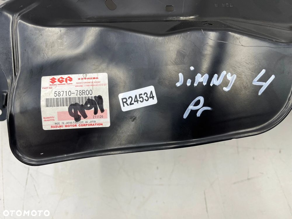 Poszycie Suzuki Jimny 4 IV 18r.- NOWY prawy przedni fartuch nadkola ćwiartka mocowanie akumulatora w - 12