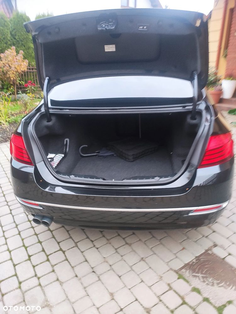 BMW Seria 5 520d Luxury Line - 8
