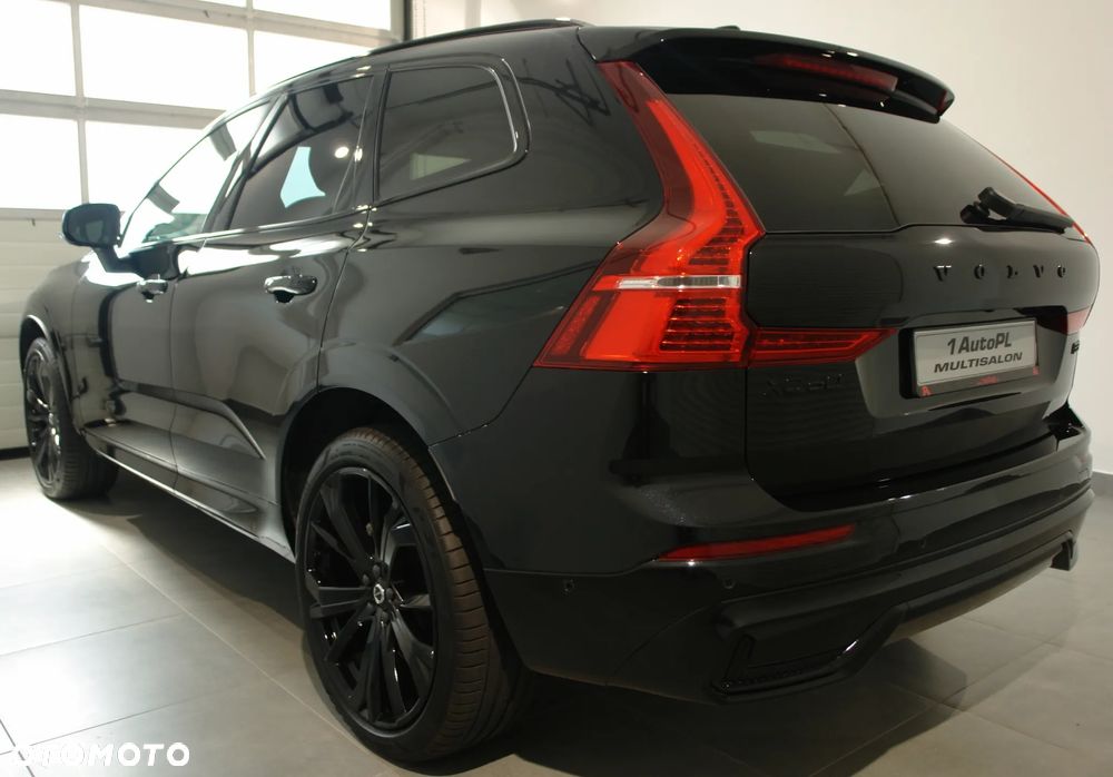 Volvo XC 60 B5 B AWD Ultimate Black Edition - 3