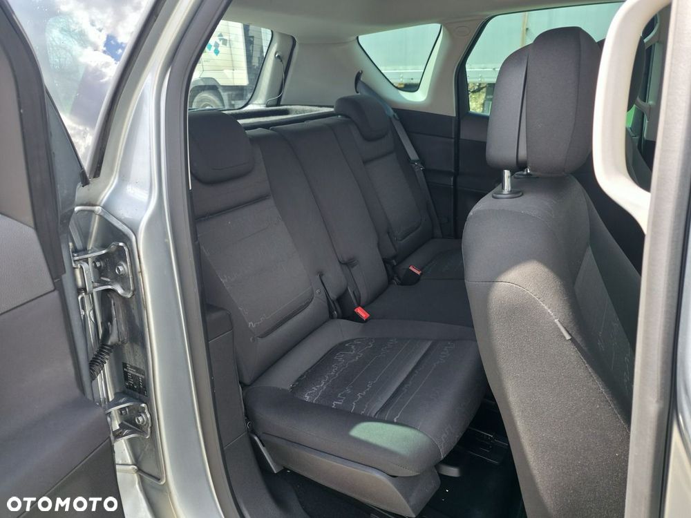 Opel Meriva - 9