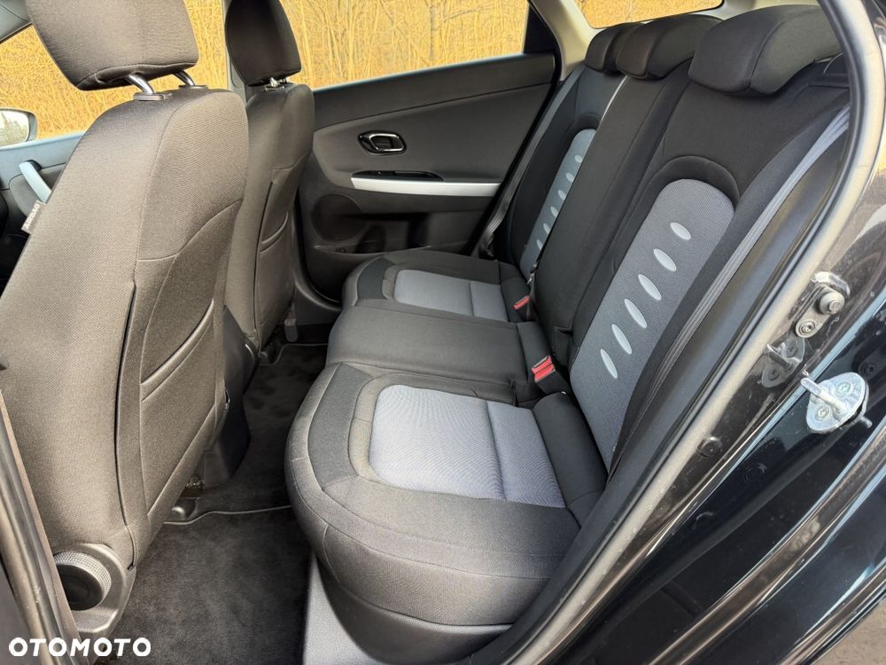 Kia Ceed 1.4 CVVT Spirit - 11