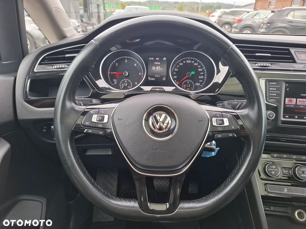 Volkswagen Touran 2.0 TDI BMT Highline DSG - 22