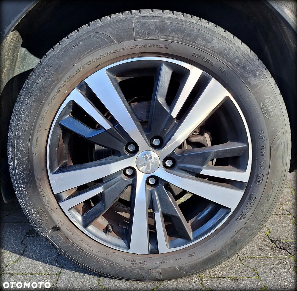 Peugeot 3008 1.2 PureTech GPF Active S&S - 29