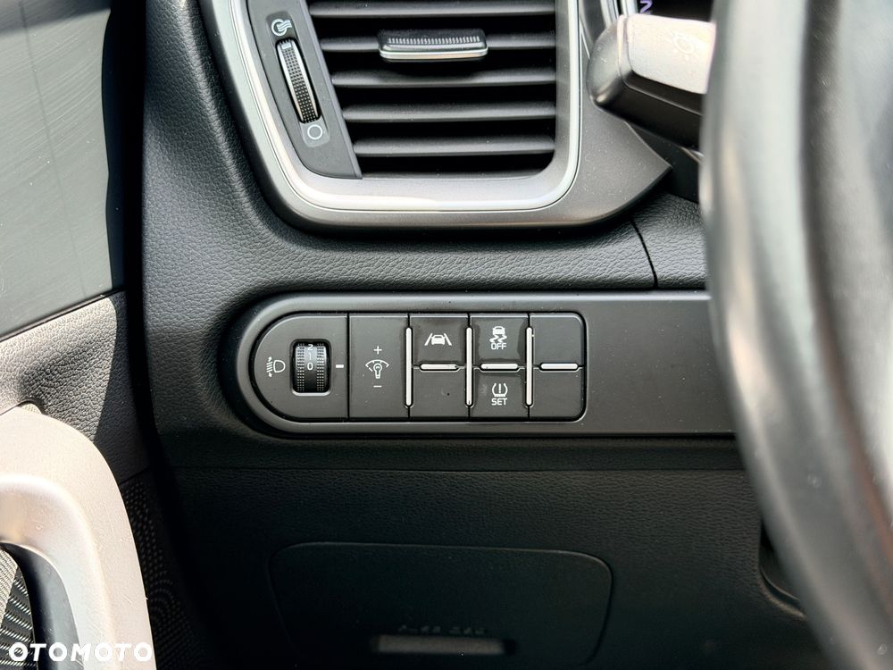 Kia Ceed 1.5 T-GDI M DCT - 19
