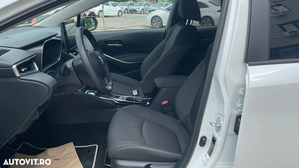 Toyota Corolla 1.8 HSD Dynamic - 13
