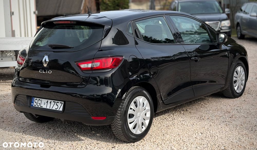 Renault Clio 1.2 16V 75 Expression - 4