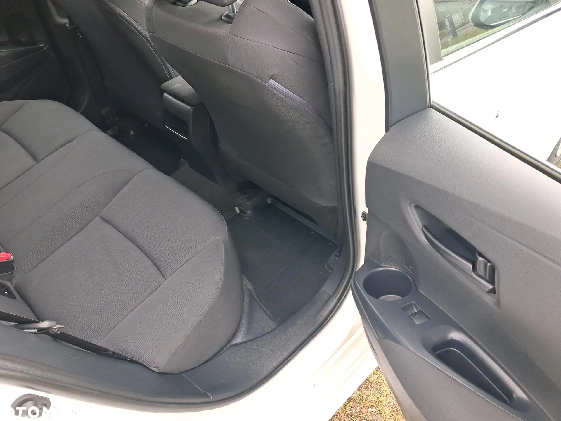 Toyota Corolla 1.2 T Active - 24