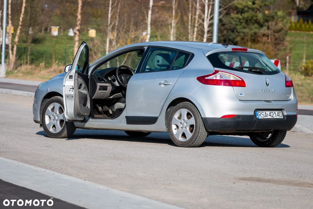 Renault Megane 1.5 dCi Privilege - 9