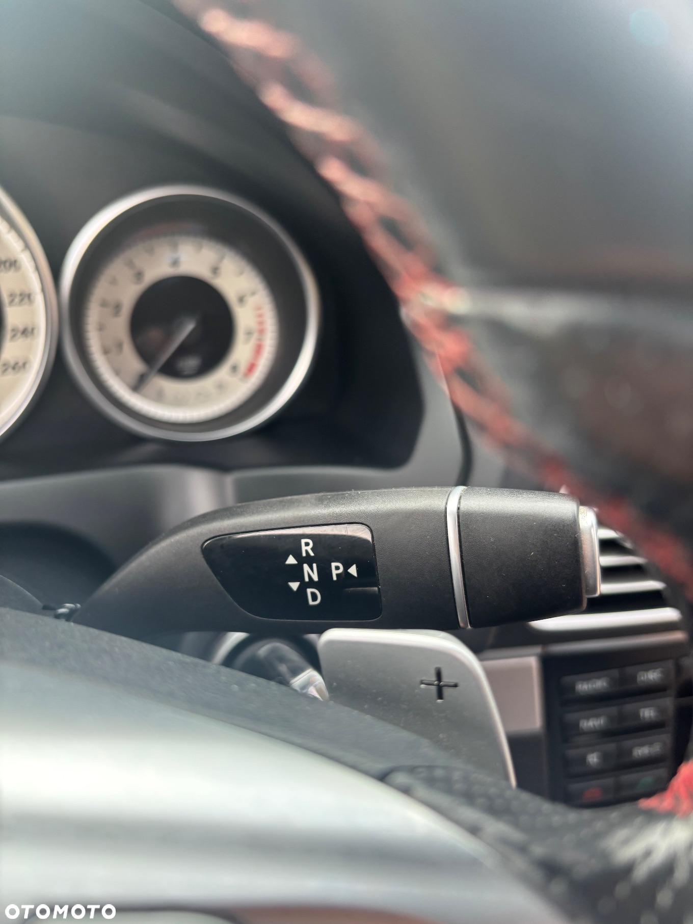 Mercedes-Benz Klasa E 350 4-Matic - 23