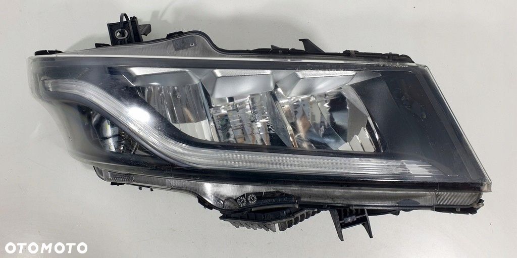 Iveco Stralis S-Way Reflektor Prawy 10R-050081 - 1
