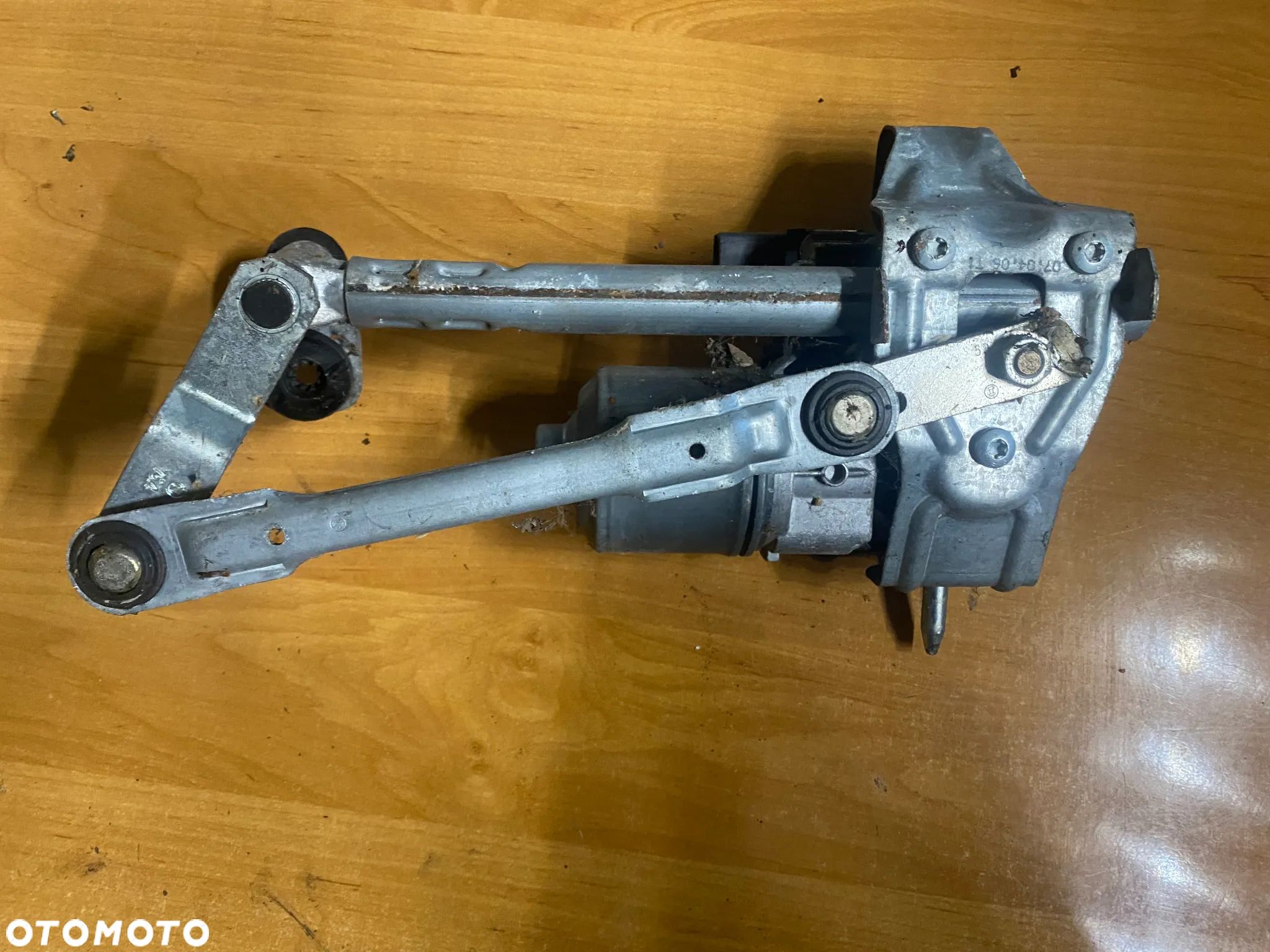 MECHANIZM SILNICZEK WYCIERACZEK PRZÓD SEAT ALTEA 5P0955024C - 1