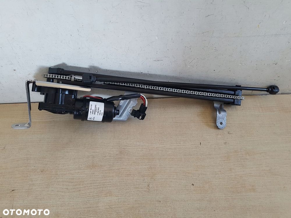 mercedes vito v klasa 447 mechanizm podnoszenia klapy silniczek a4477600003 - 4