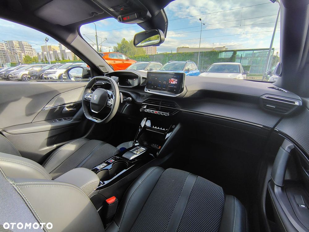 Peugeot 2008 - 9
