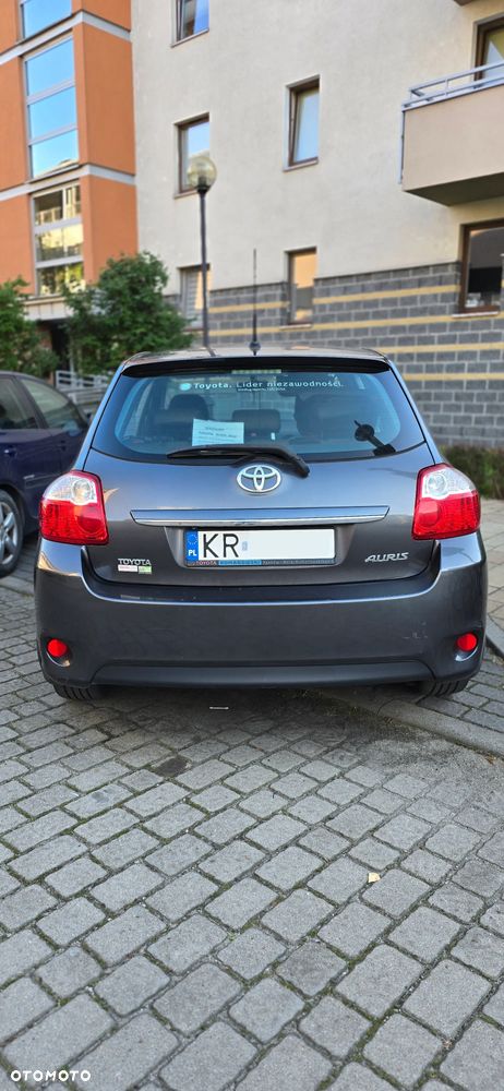 Toyota Auris - 4