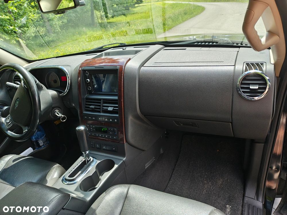 Ford Explorer 4.6 4WD - 6