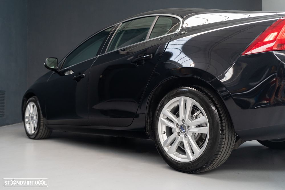 Volvo S60 2.0 D3 Summum - 29