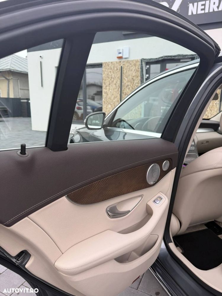 Mercedes-Benz C - 17