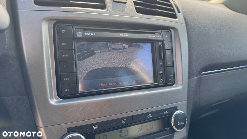 Toyota Avensis 1.8 Sol NAVI - 36
