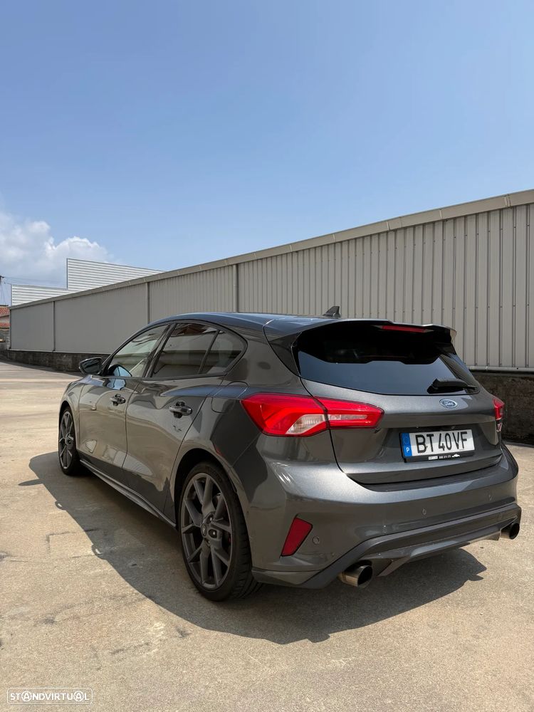 Ford Focus 2.3 EcoBoost S&S ST - 6