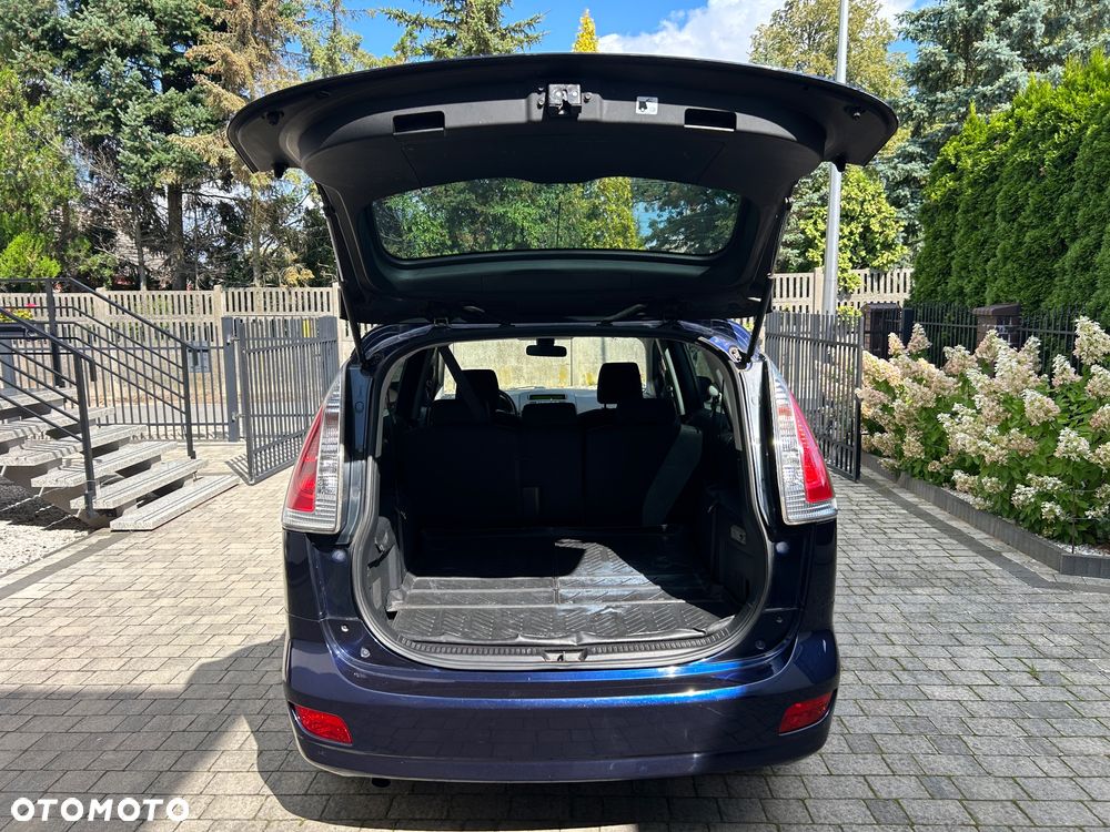 Mazda 5 2.0 Exclusive + - 12